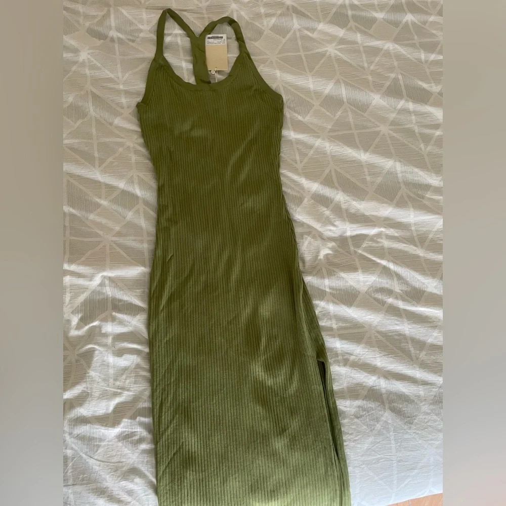 Brand new meshki Yasmin halter knit maxi dress - Picture 2 of 2